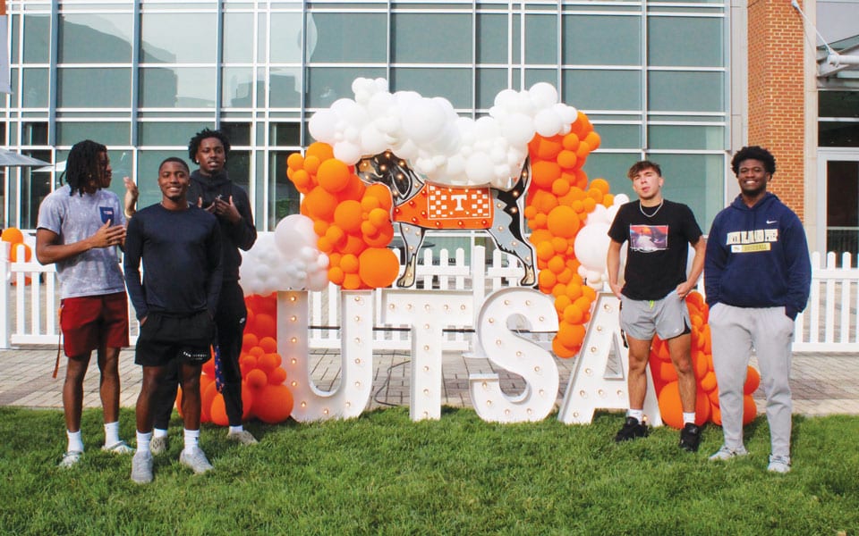 Students gather for the 2024 year-end UTSA showcase, celebrating all they’ve achieved in the past year