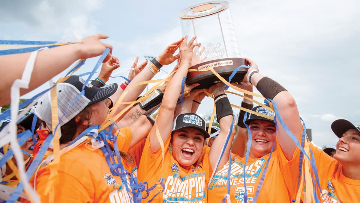 Lady Vols Softball celebrating a championship